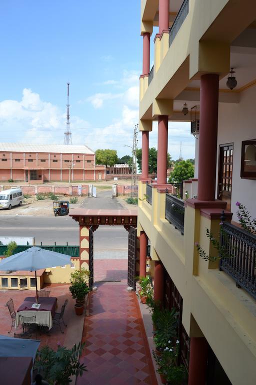 Hotel Desert Winds Bikaner Zewnętrze zdjęcie